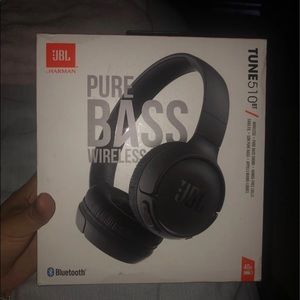 Bluetooth headphones